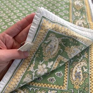 William Sonoma Set Of 6 Napkins